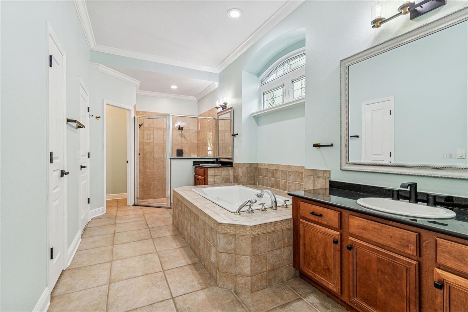 Listing photo id 38 for 8094 Cottonwood Court