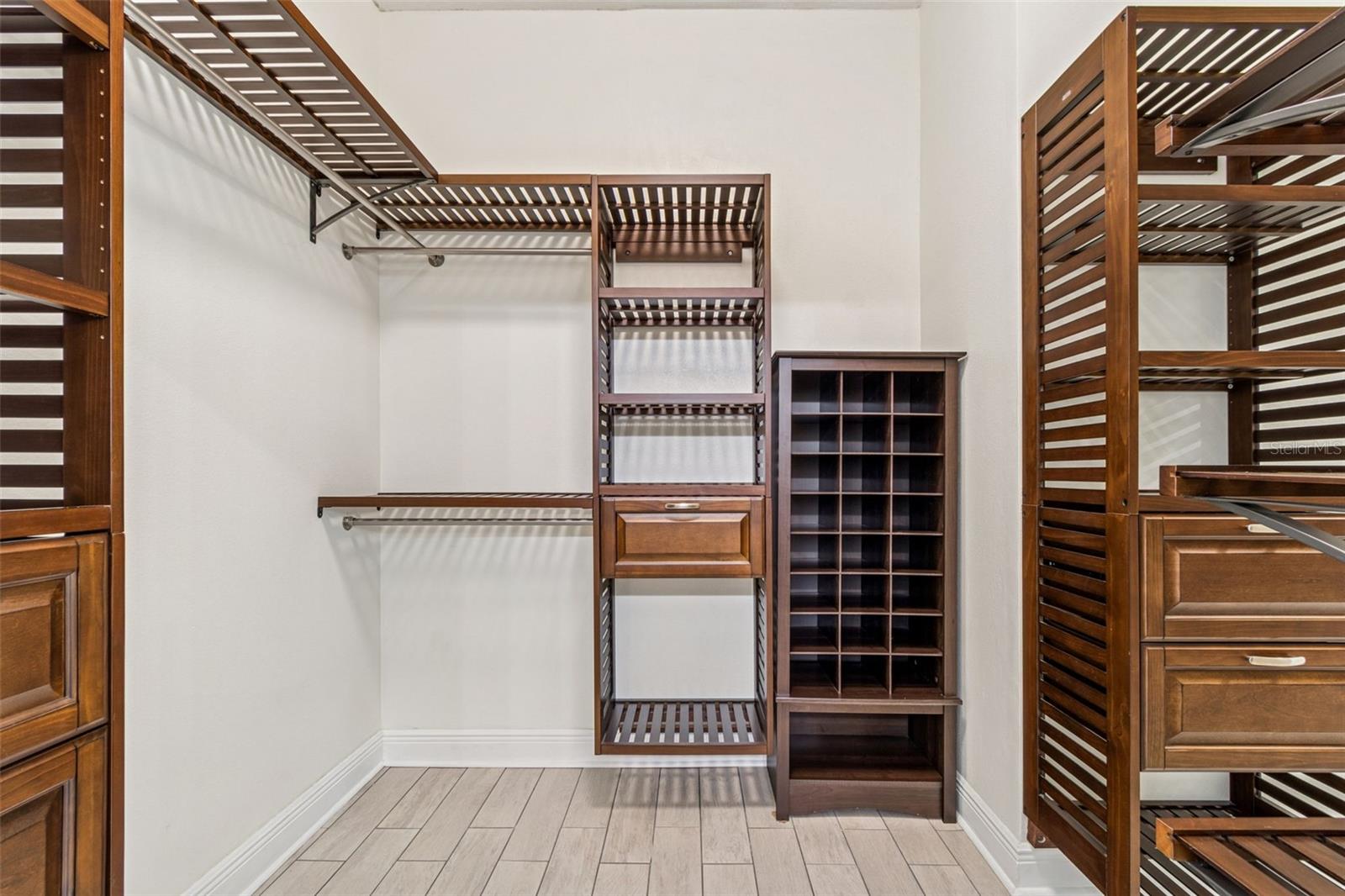 Listing photo id 45 for 8094 Cottonwood Court