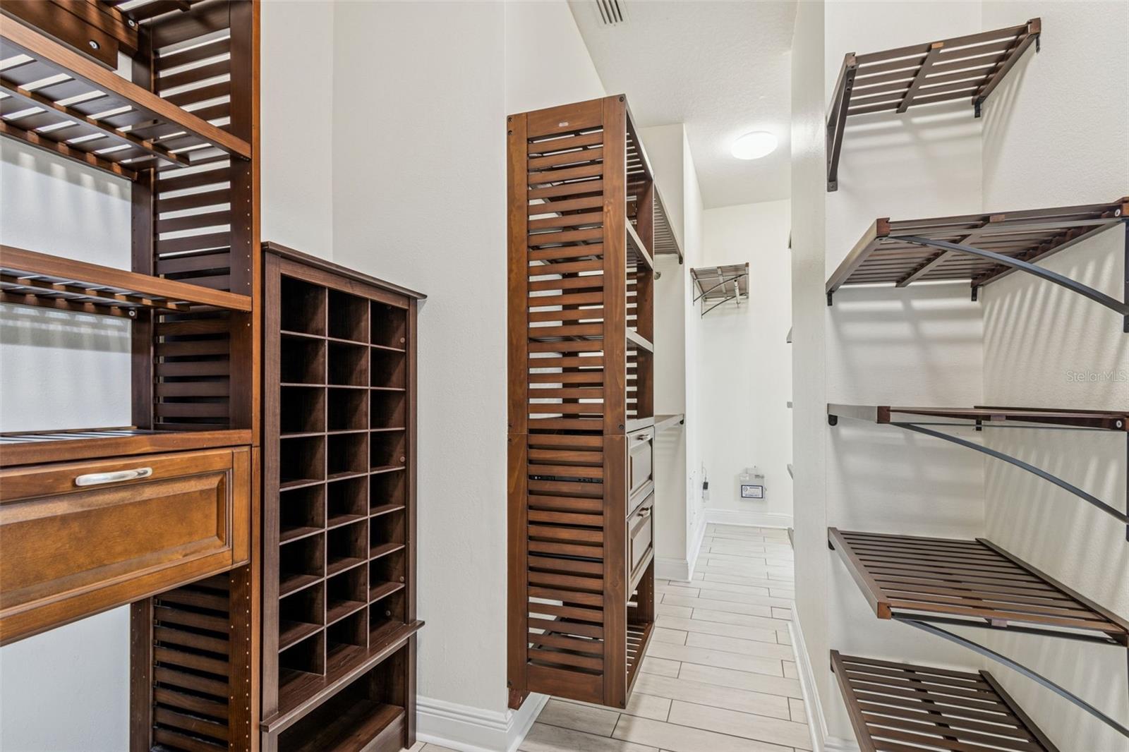 Listing photo id 46 for 8094 Cottonwood Court