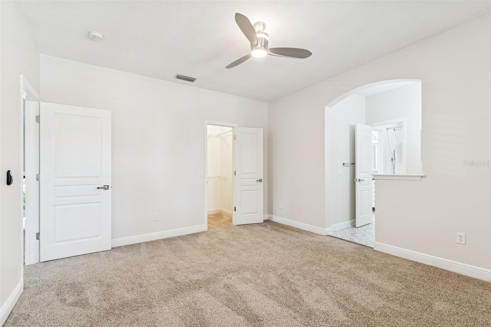 Listing photo id 54 for 8094 Cottonwood Court