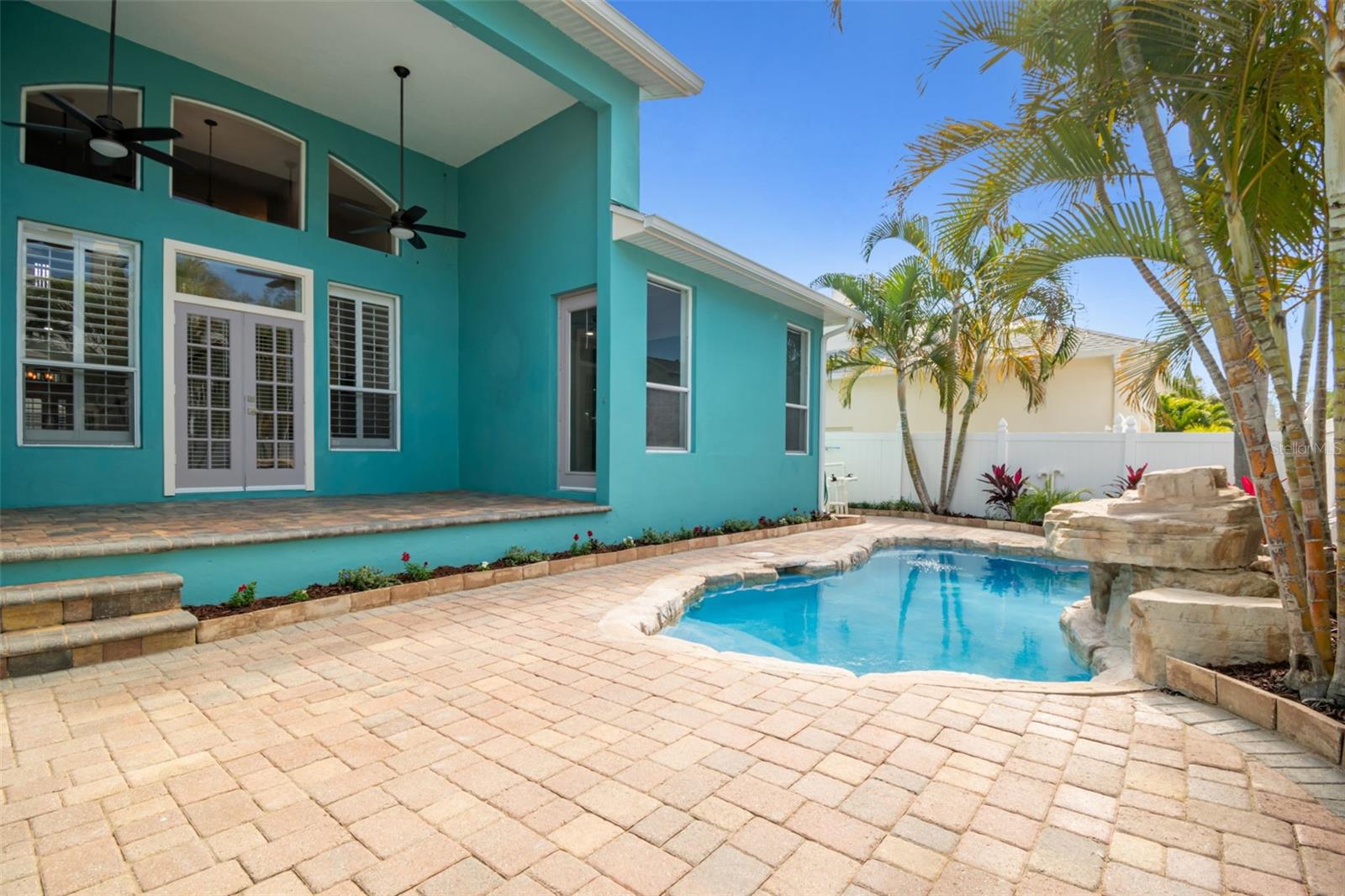 Listing photo id 72 for 8094 Cottonwood Court