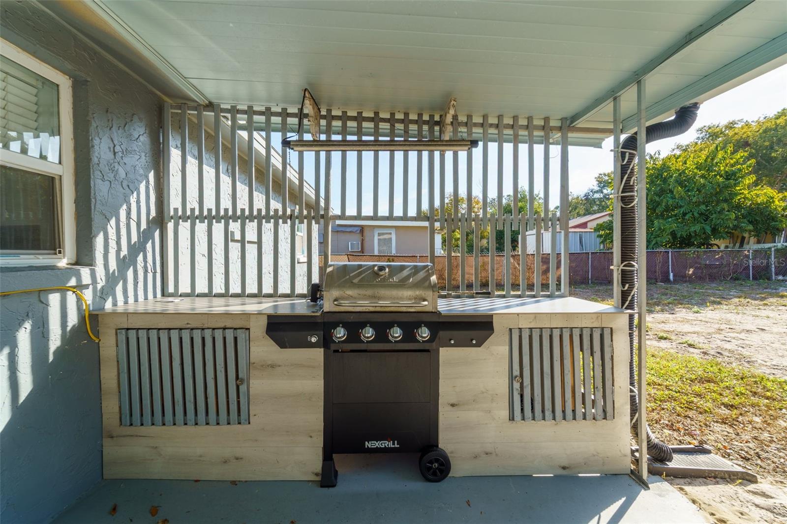 Listing photo id 19 for 7404 Princeton Drive