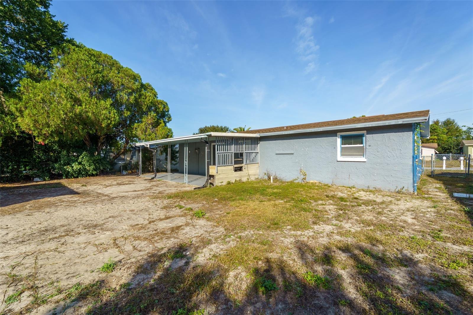 Listing photo id 21 for 7404 Princeton Drive