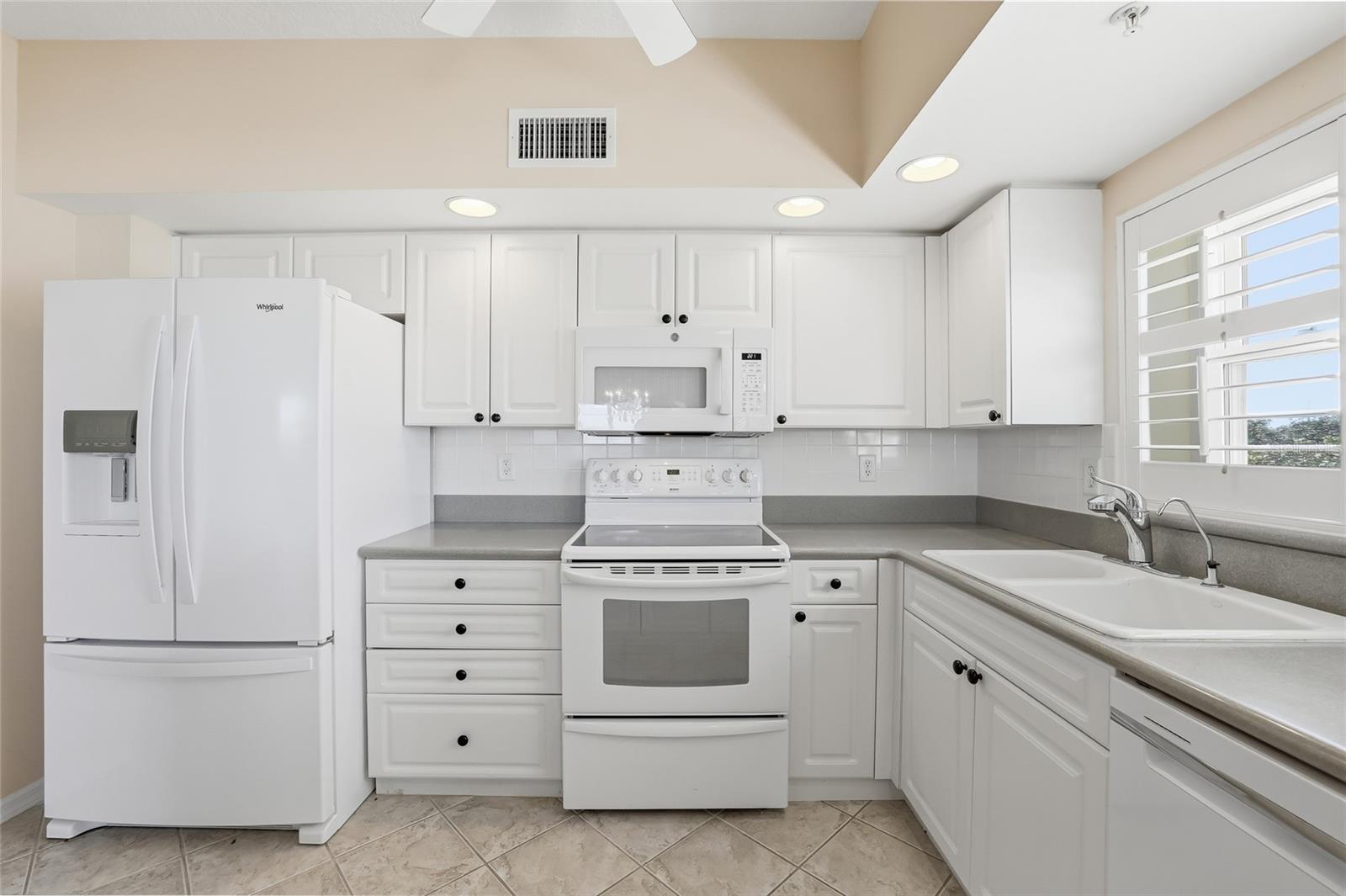 Image 16 of 55 For 6575 99th Way N 22301