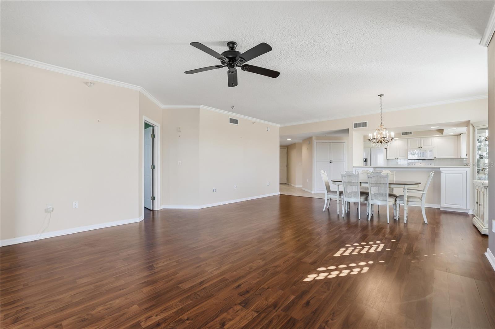 Image 19 of 55 For 6575 99th Way N 22301