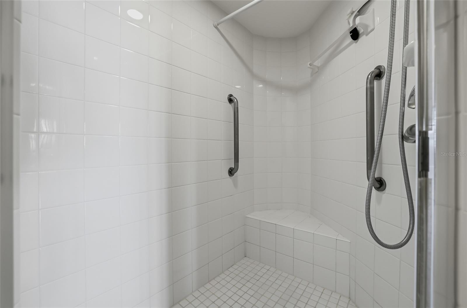 Image 26 of 55 For 6575 99th Way N 22301