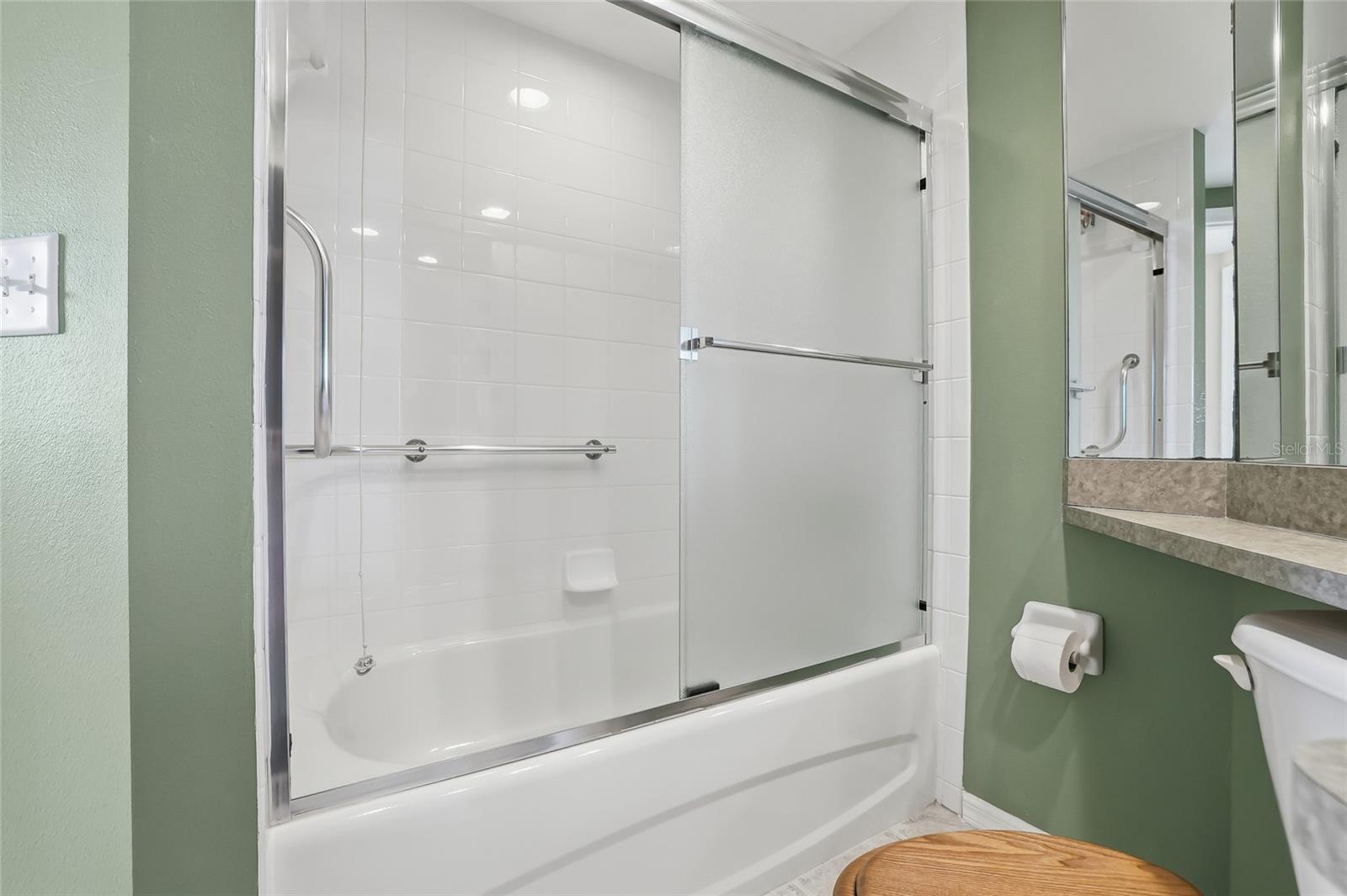 Image 31 of 55 For 6575 99th Way N 22301