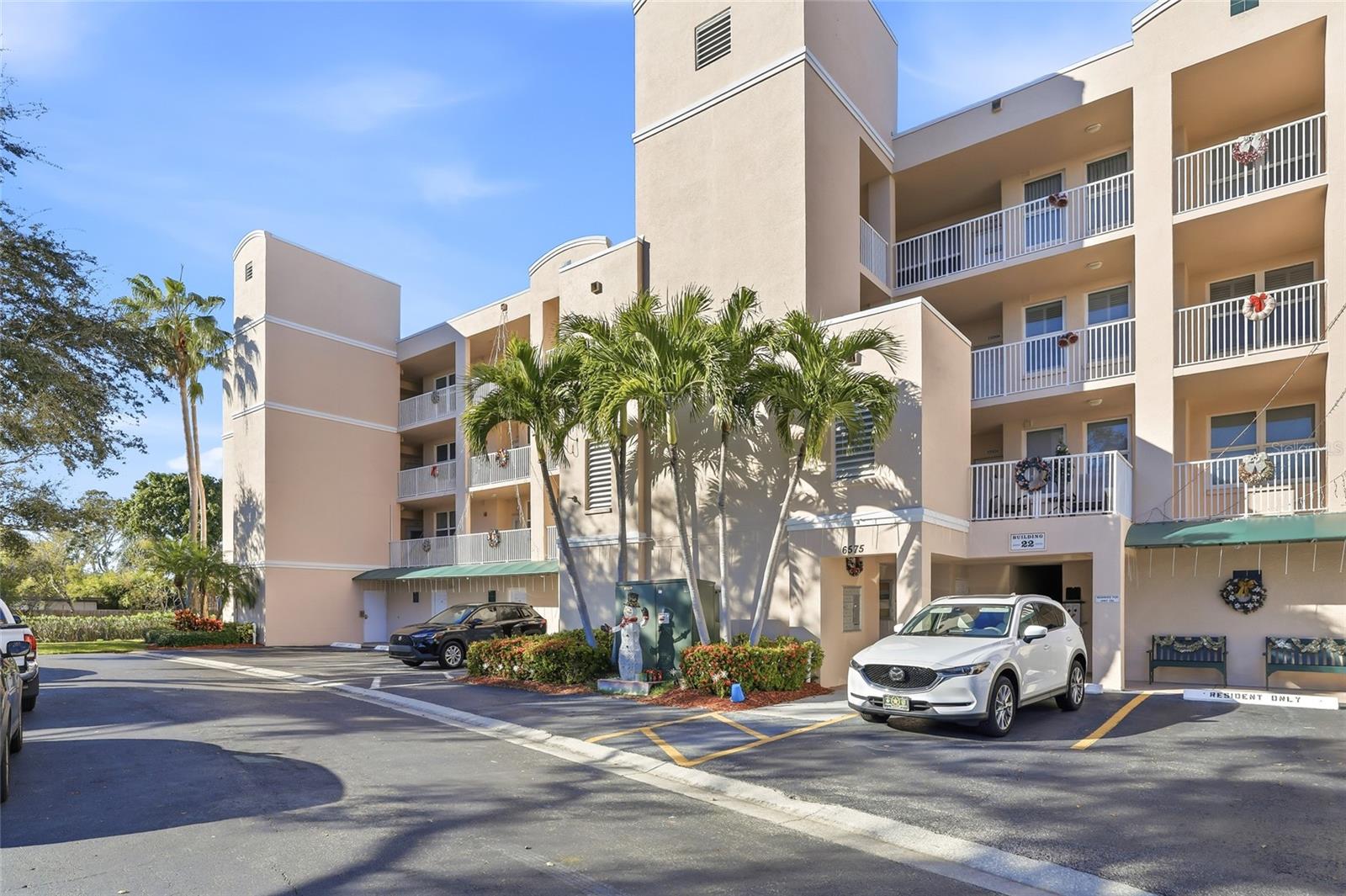 Image 43 of 55 For 6575 99th Way N 22301