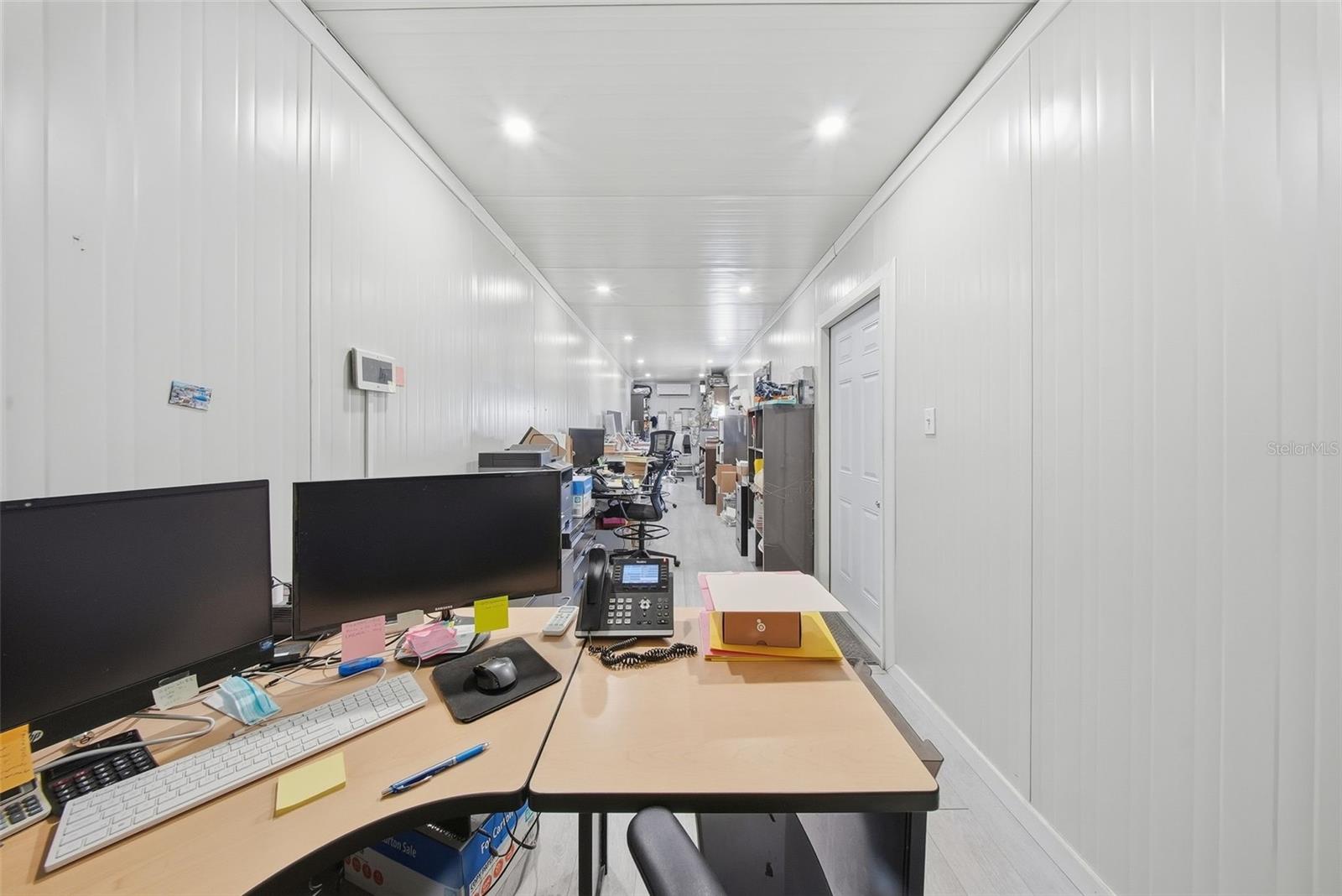 Image 11 of 46 For 16415 Florida Avenue