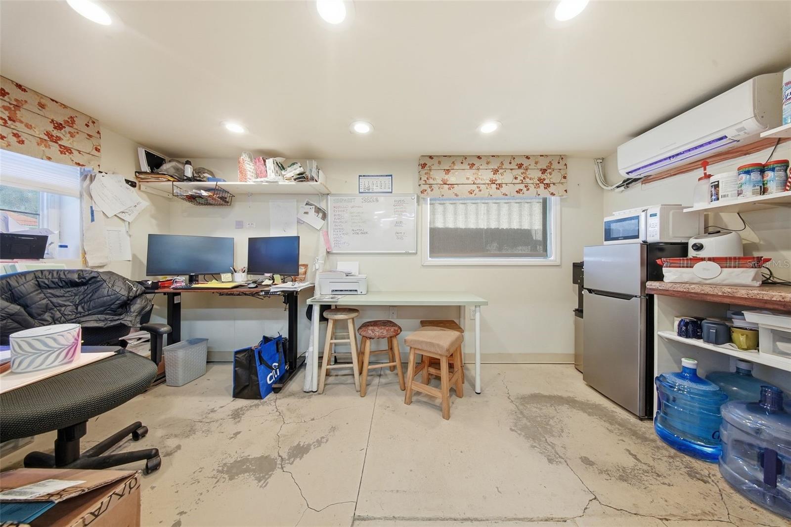 Image 19 of 46 For 16415 Florida Avenue