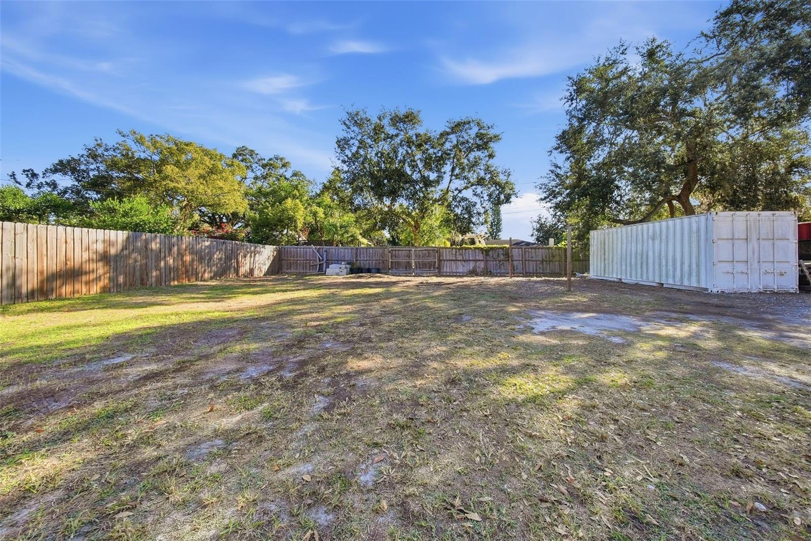 Image 38 of 46 For 16415 Florida Avenue