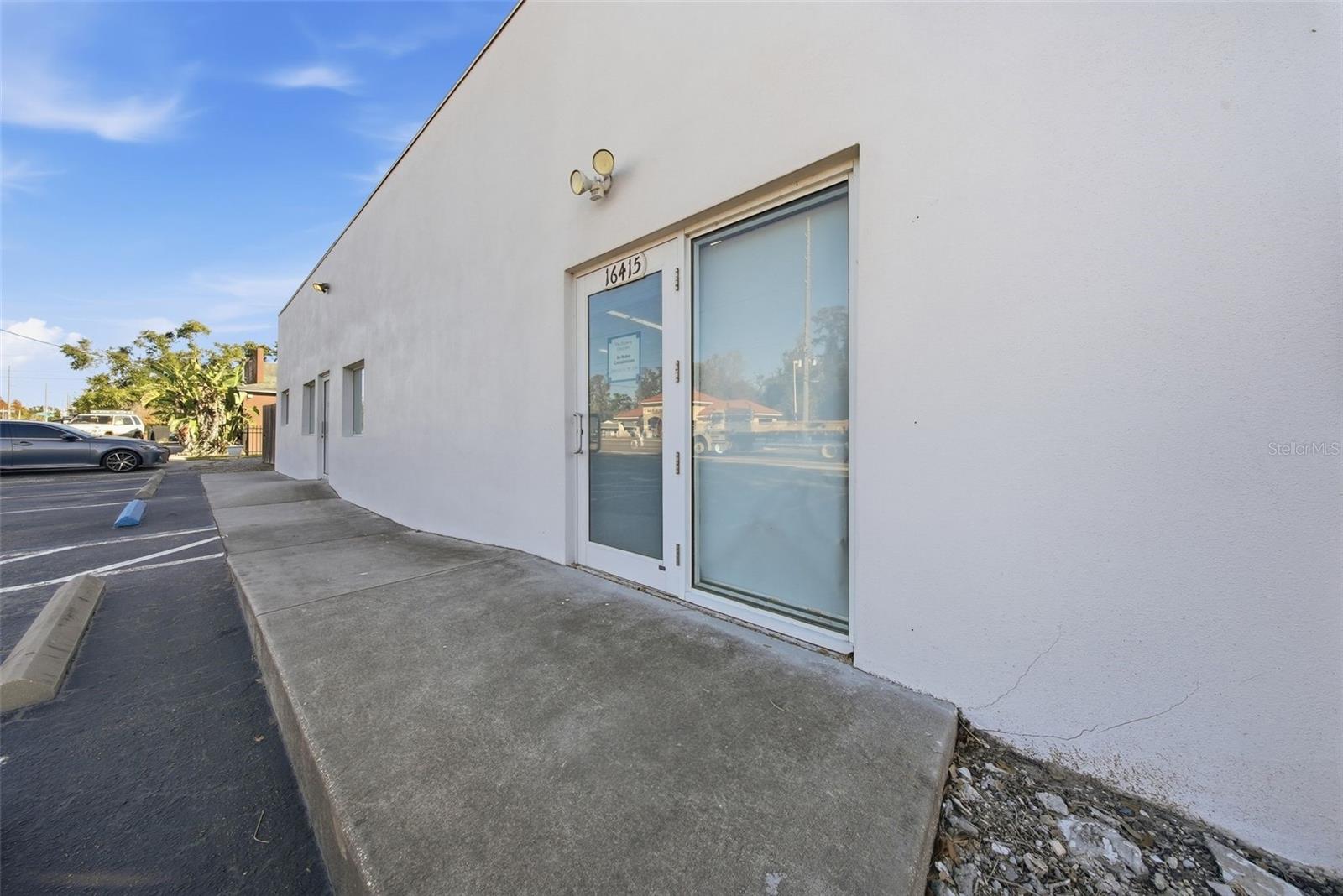 Image 4 of 46 For 16415 Florida Avenue