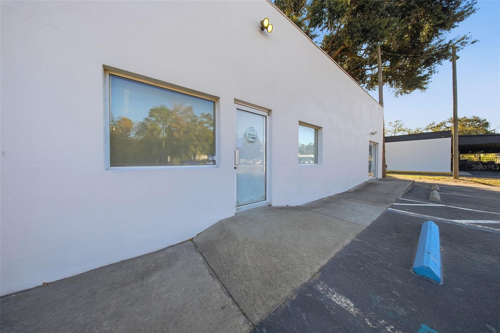 Image 5 of 46 For 16415 Florida Avenue