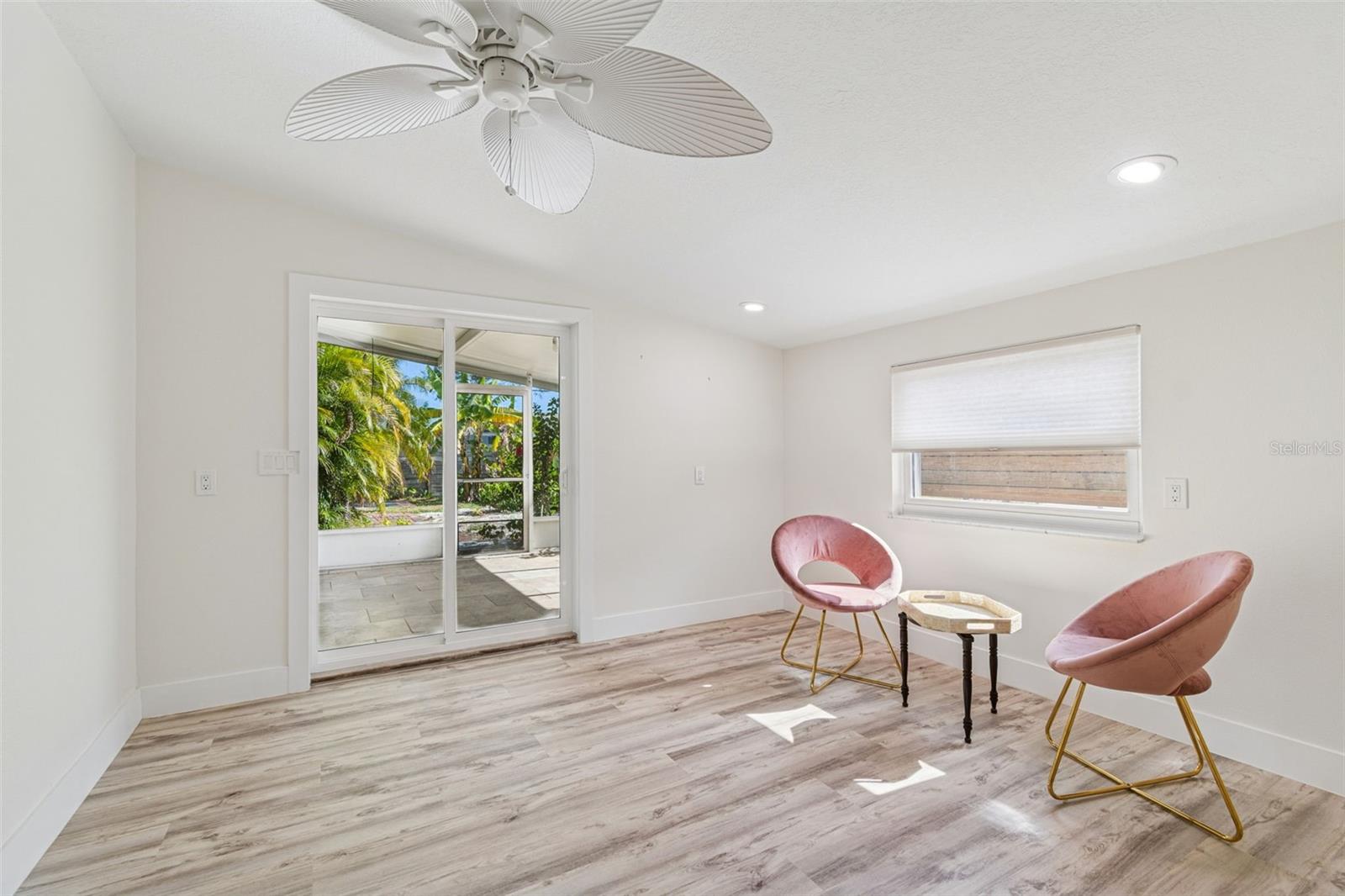 Image 25 of 39 For 9107 Bay Street Ne