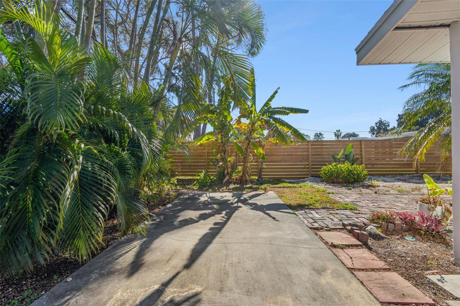 Image 35 of 39 For 9107 Bay Street Ne