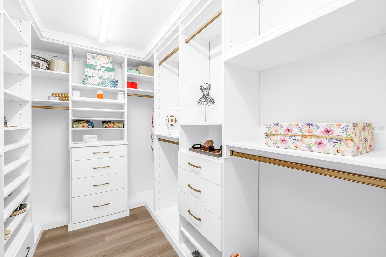 Image 13 of 52 For 15462 Gulf Boulevard 1006