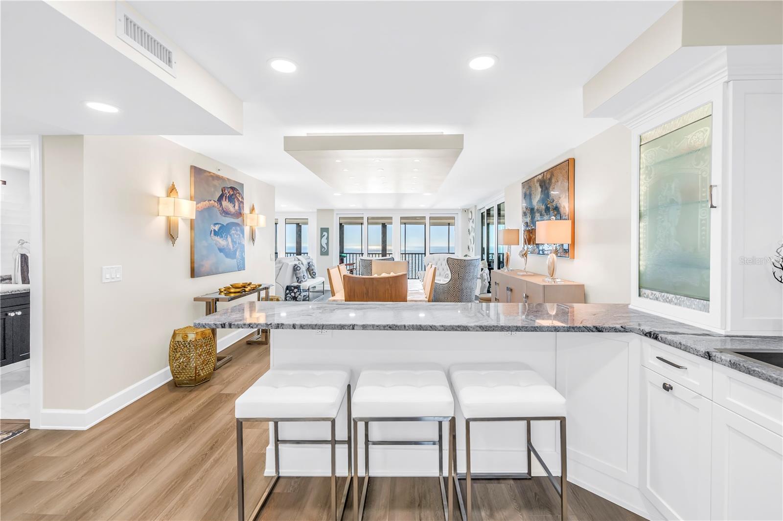 Image 23 of 52 For 15462 Gulf Boulevard 1006