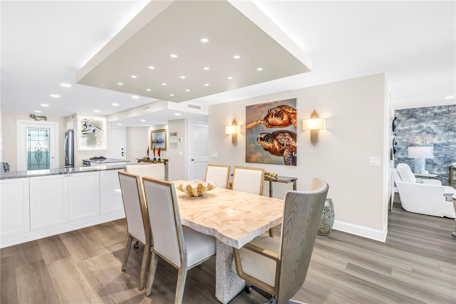 Image 26 of 52 For 15462 Gulf Boulevard 1006