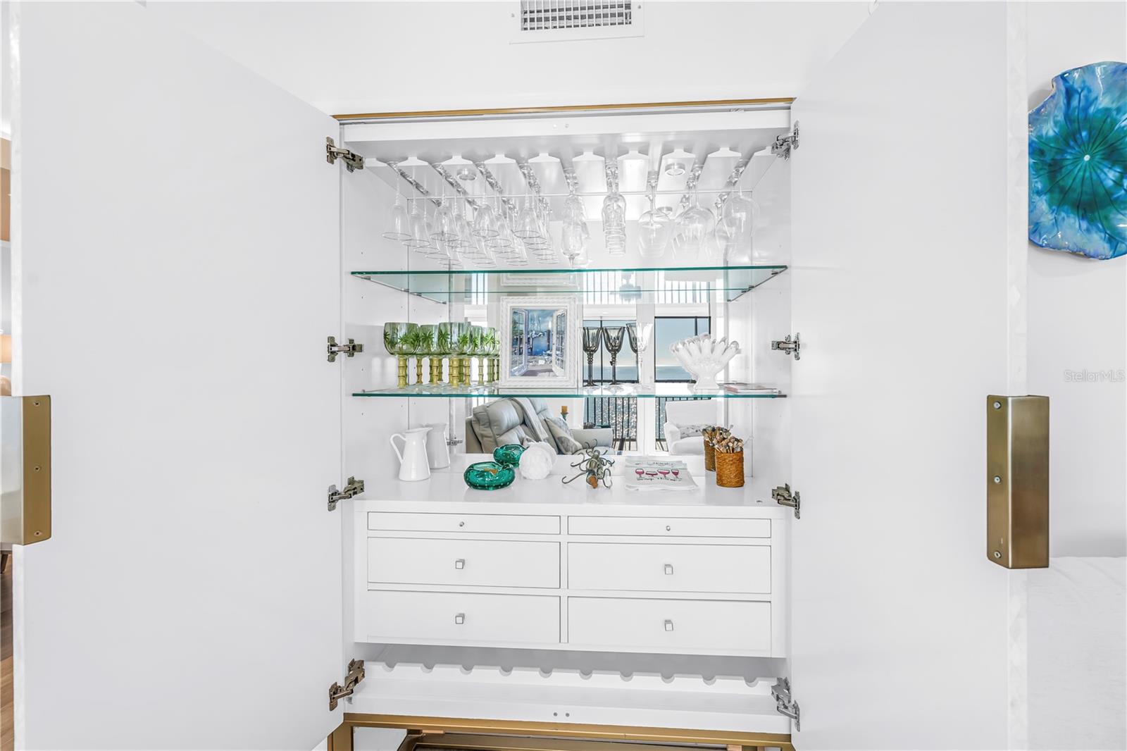 Image 29 of 52 For 15462 Gulf Boulevard 1006