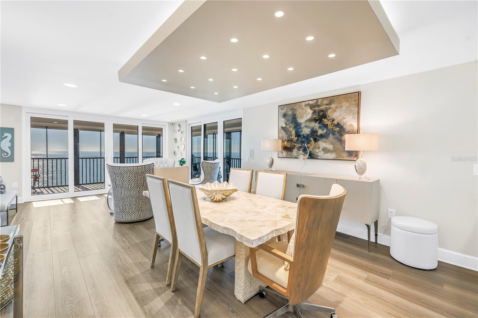 Image 30 of 52 For 15462 Gulf Boulevard 1006