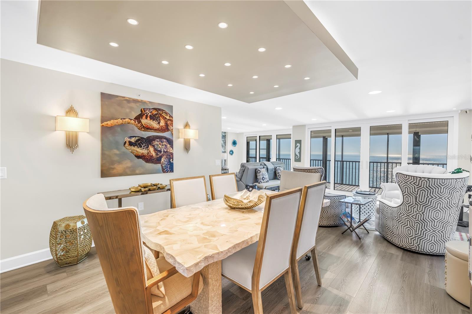 Image 4 of 52 For 15462 Gulf Boulevard 1006