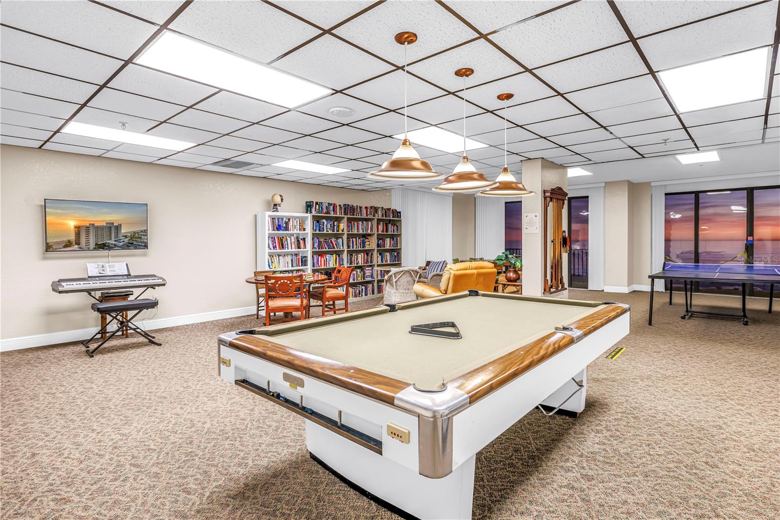 Image 41 of 52 For 15462 Gulf Boulevard 1006