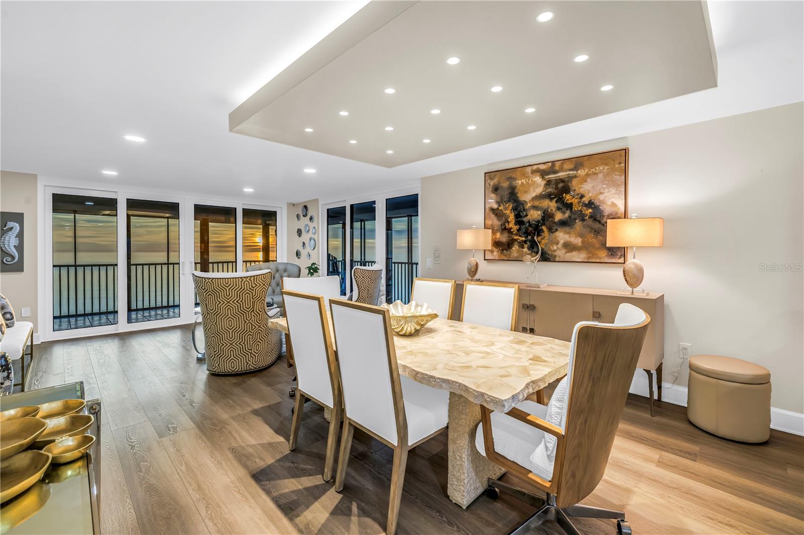 Image 43 of 52 For 15462 Gulf Boulevard 1006