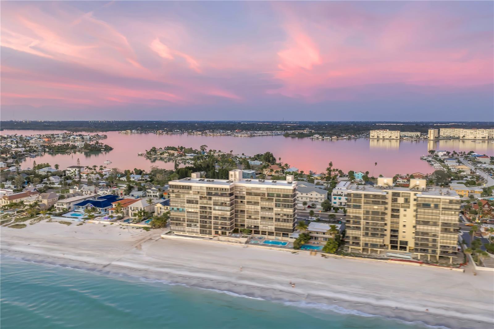 Image 48 of 52 For 15462 Gulf Boulevard 1006