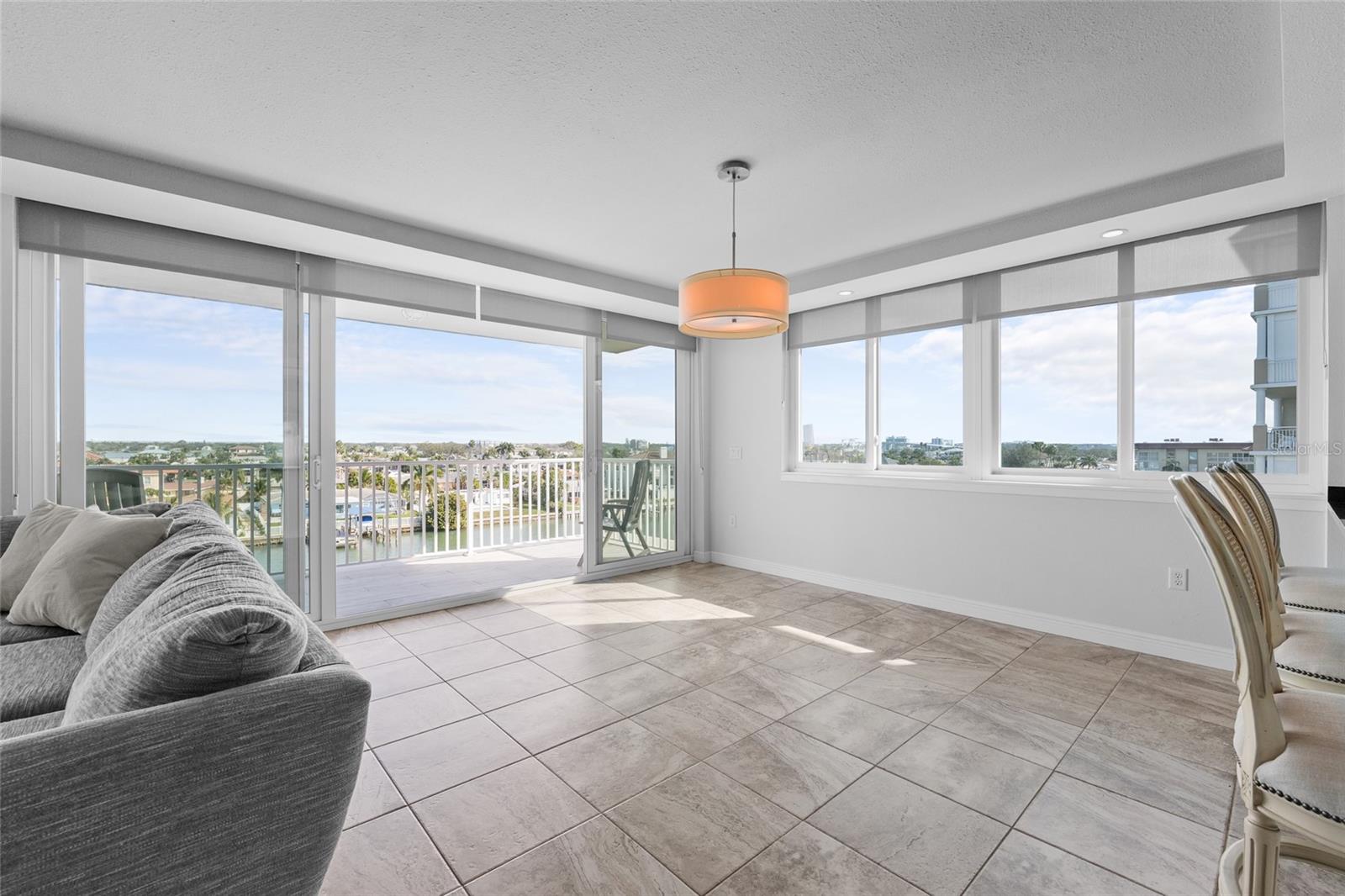 Image 13 of 39 For 223 Island Way 5e