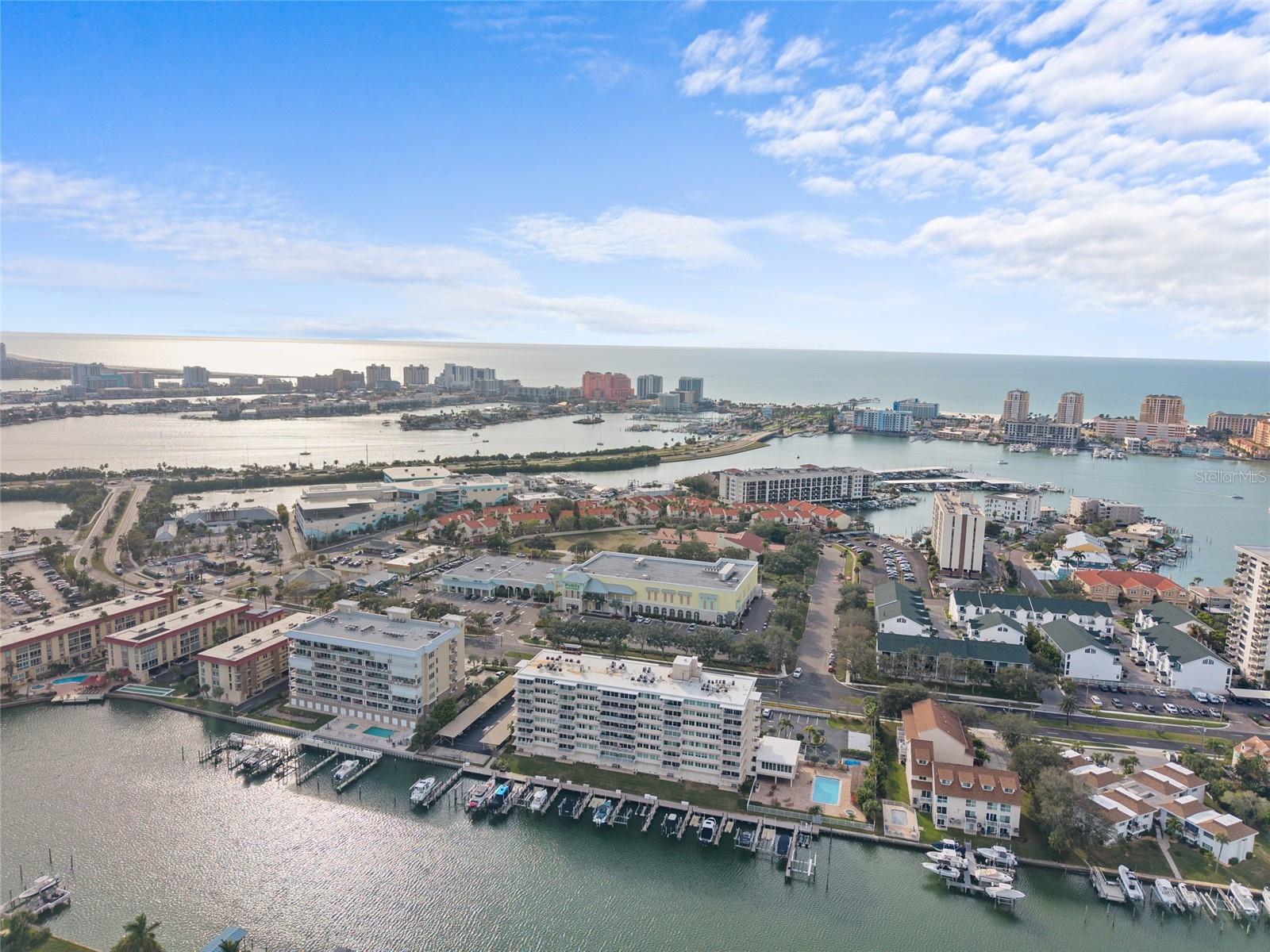 Image 6 of 39 For 223 Island Way 5e