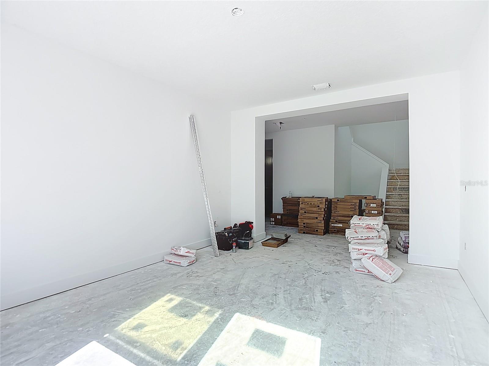 Listing photo id 11 for 410 West Shore Boulevard