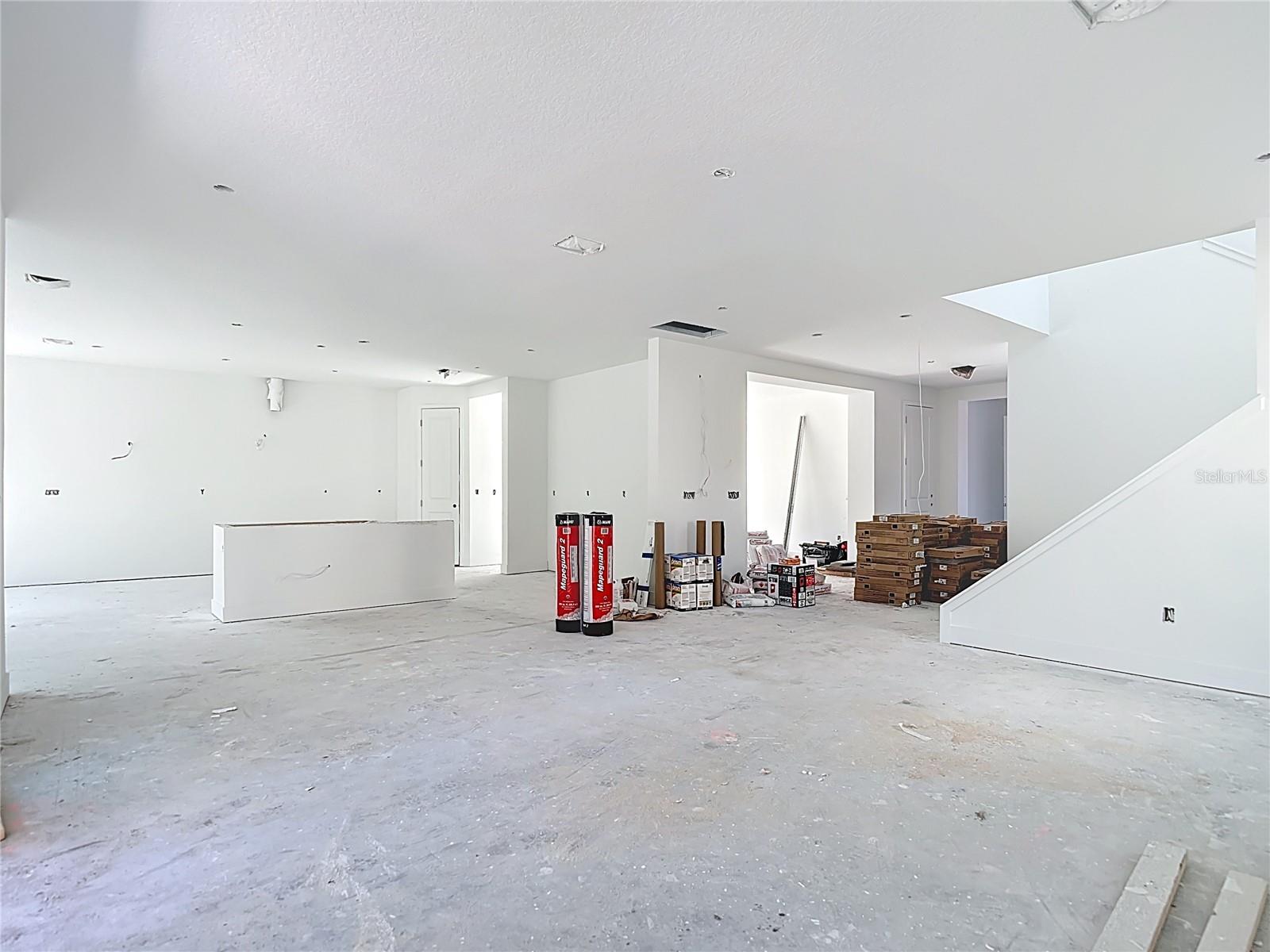 Listing photo id 19 for 410 West Shore Boulevard