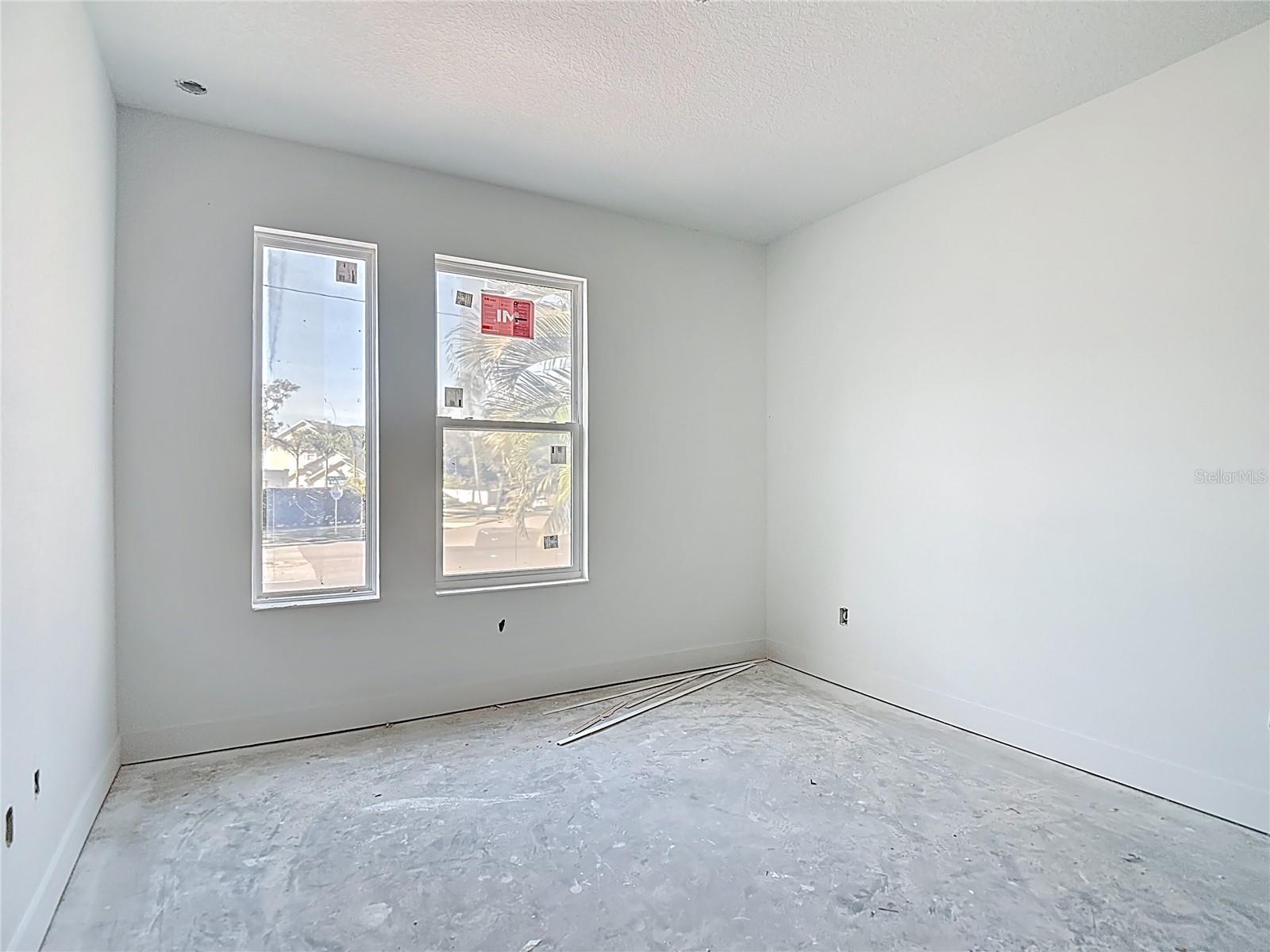 Listing photo id 21 for 410 West Shore Boulevard