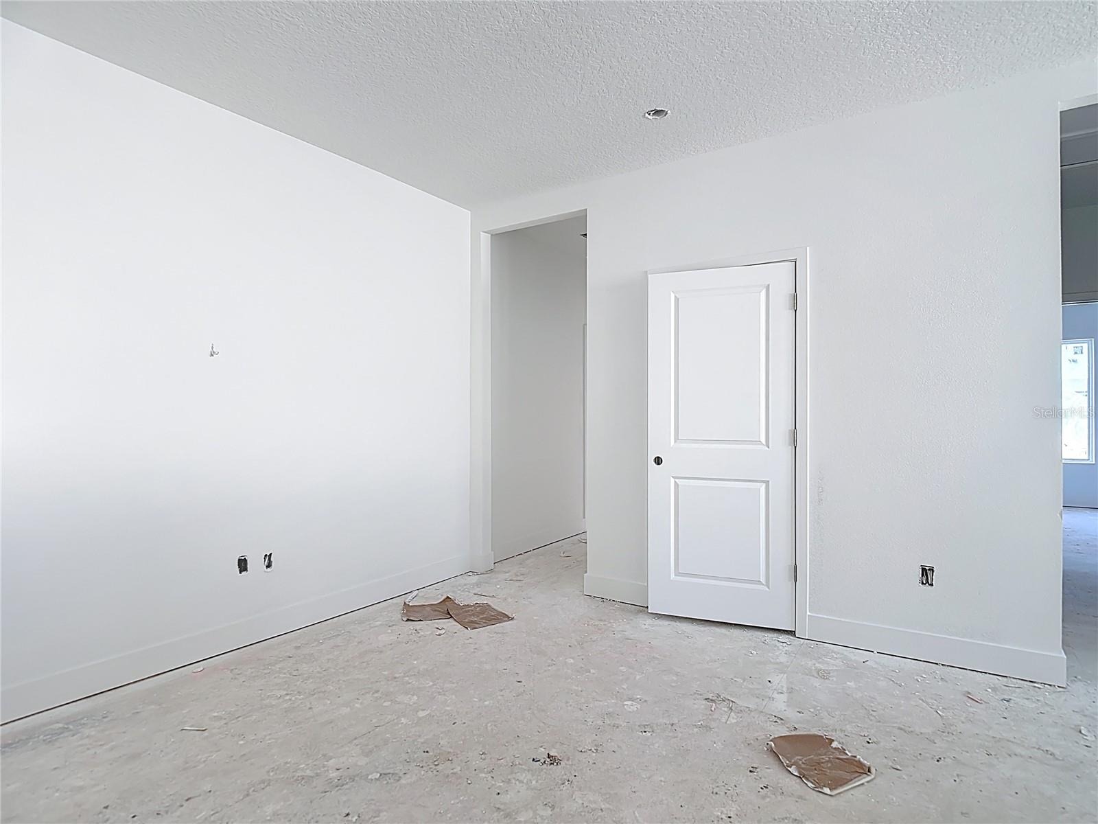 Listing photo id 27 for 410 West Shore Boulevard