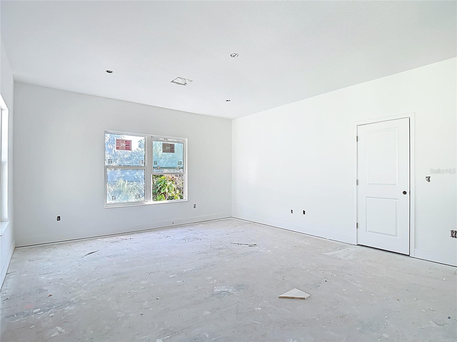 Listing photo id 31 for 410 West Shore Boulevard