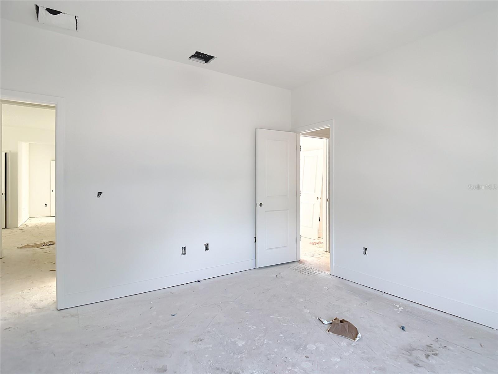 Listing photo id 35 for 410 West Shore Boulevard