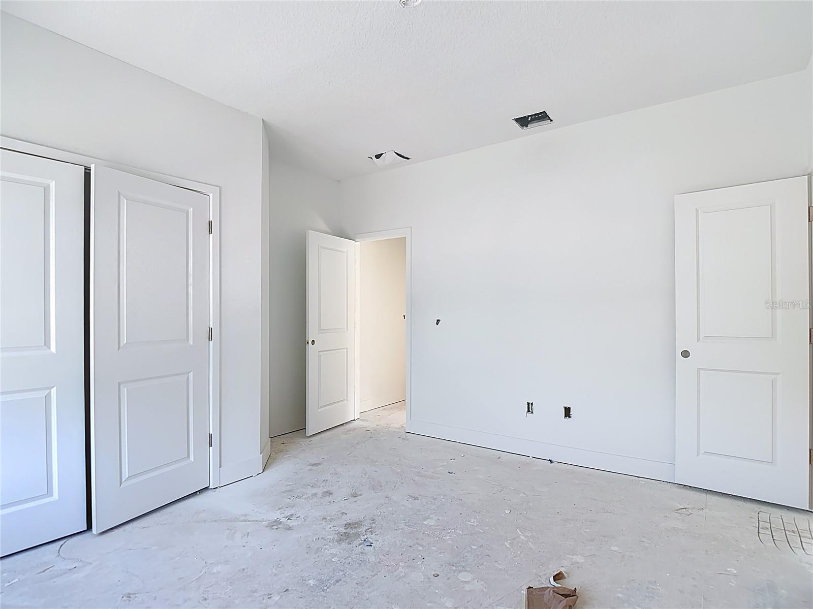 Listing photo id 36 for 410 West Shore Boulevard