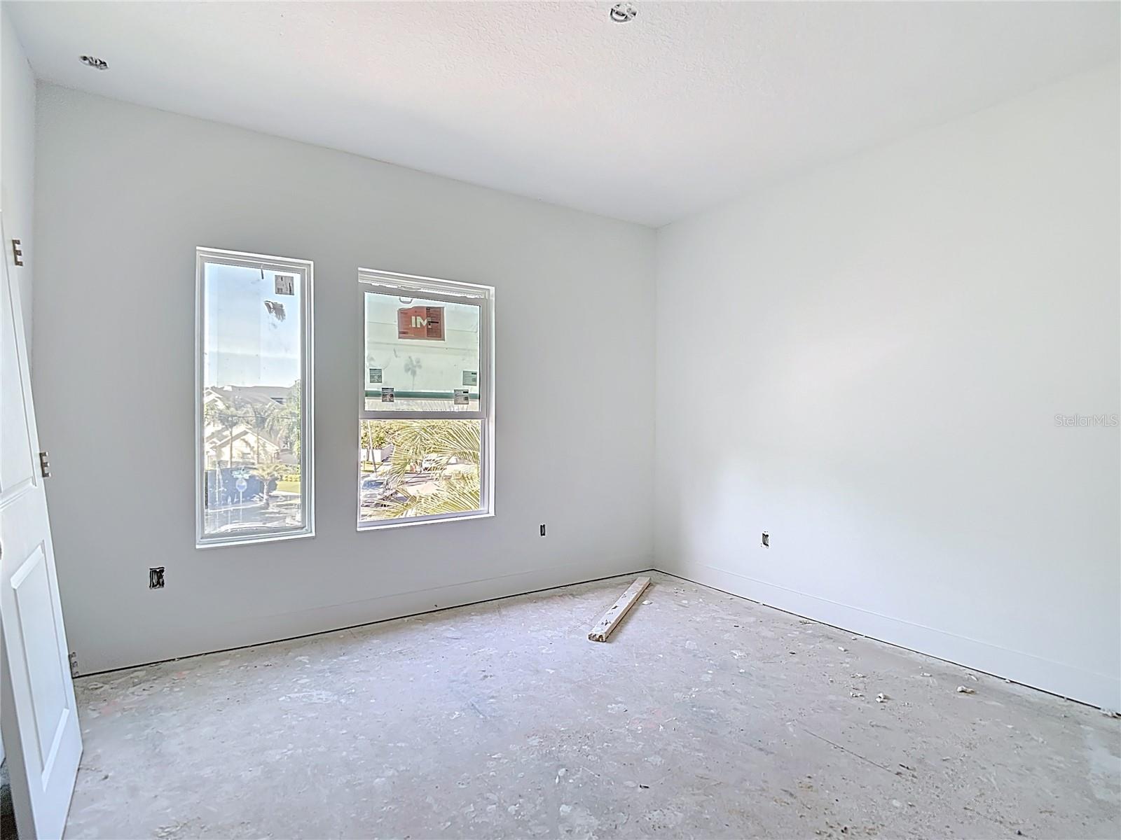 Listing photo id 37 for 410 West Shore Boulevard