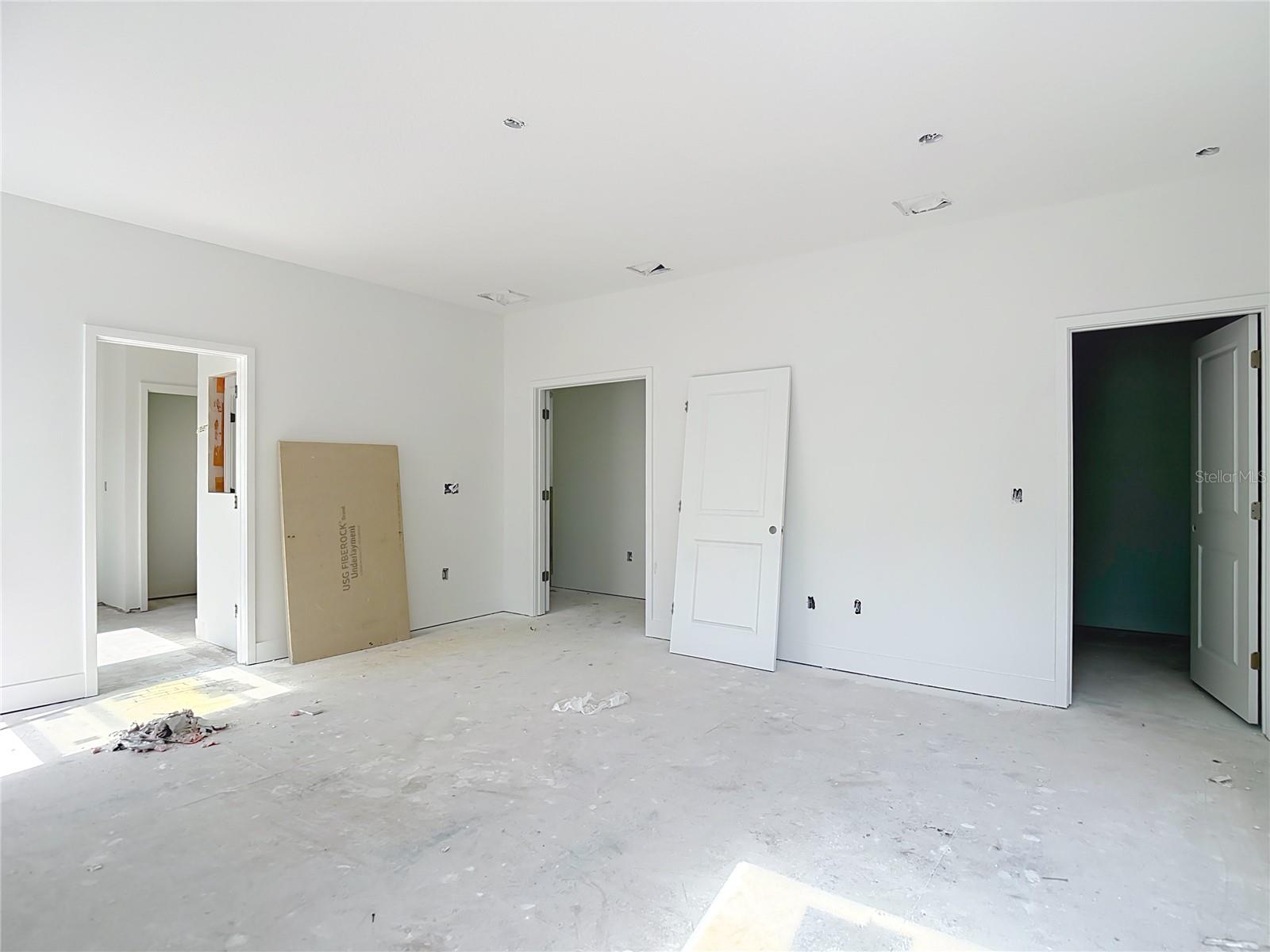 Listing photo id 49 for 410 West Shore Boulevard