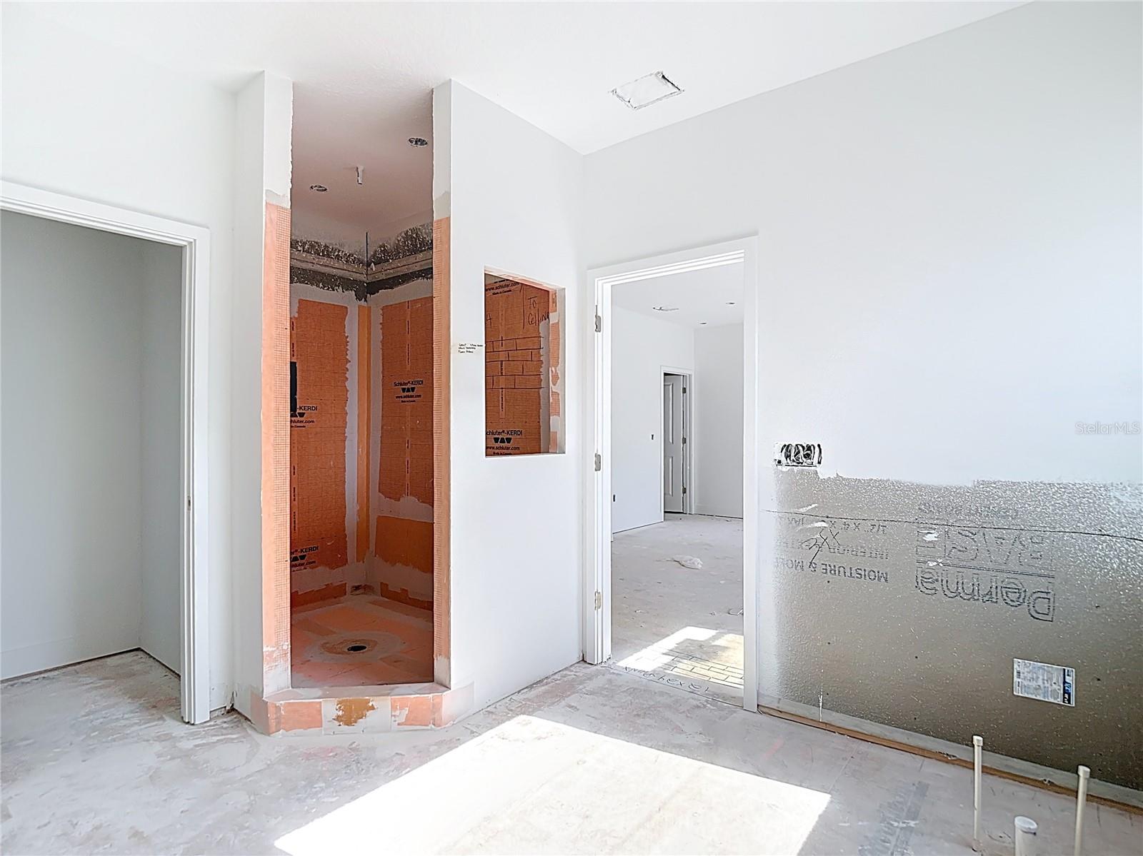 Listing photo id 52 for 410 West Shore Boulevard