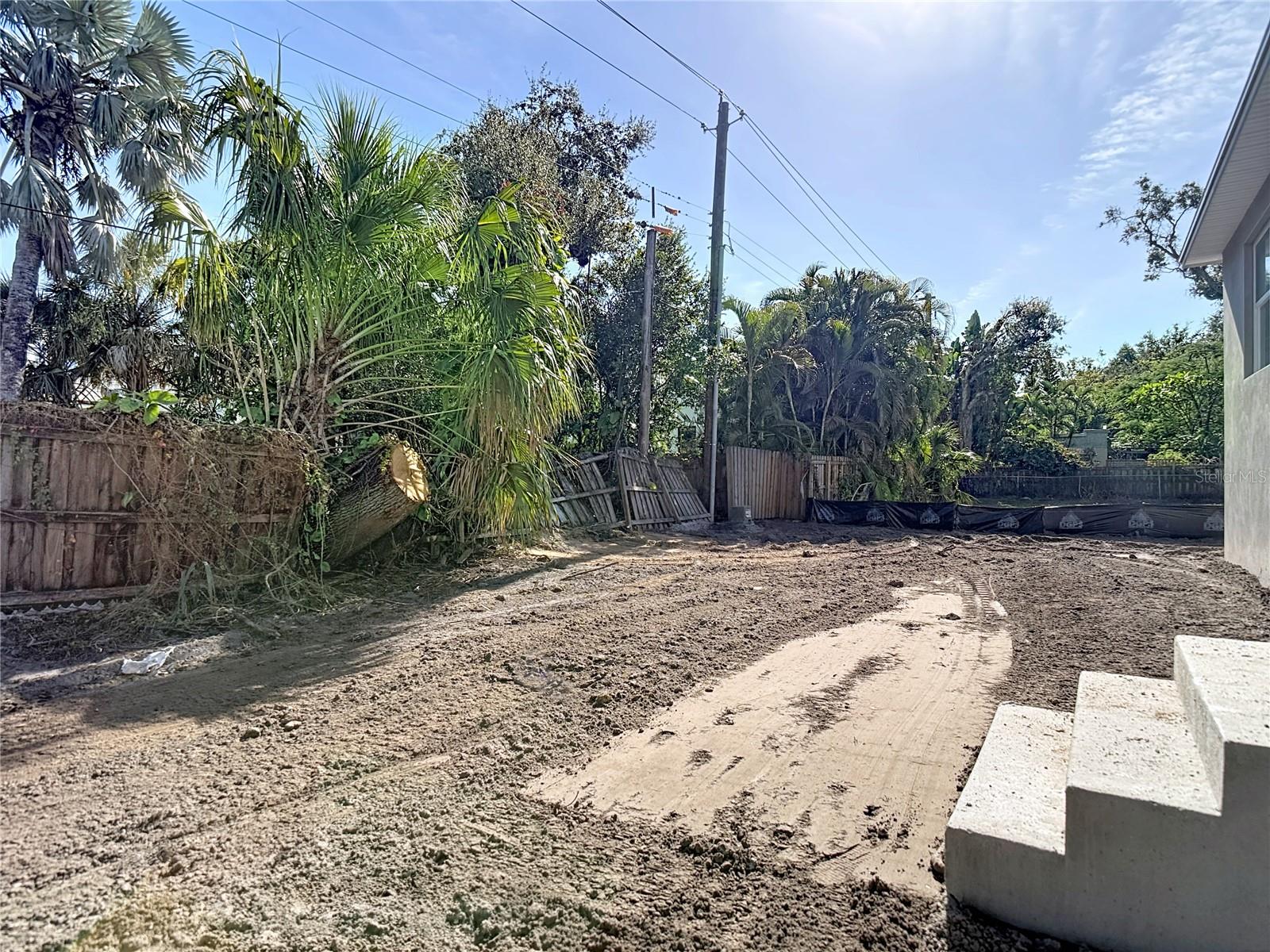 Listing photo id 62 for 410 West Shore Boulevard