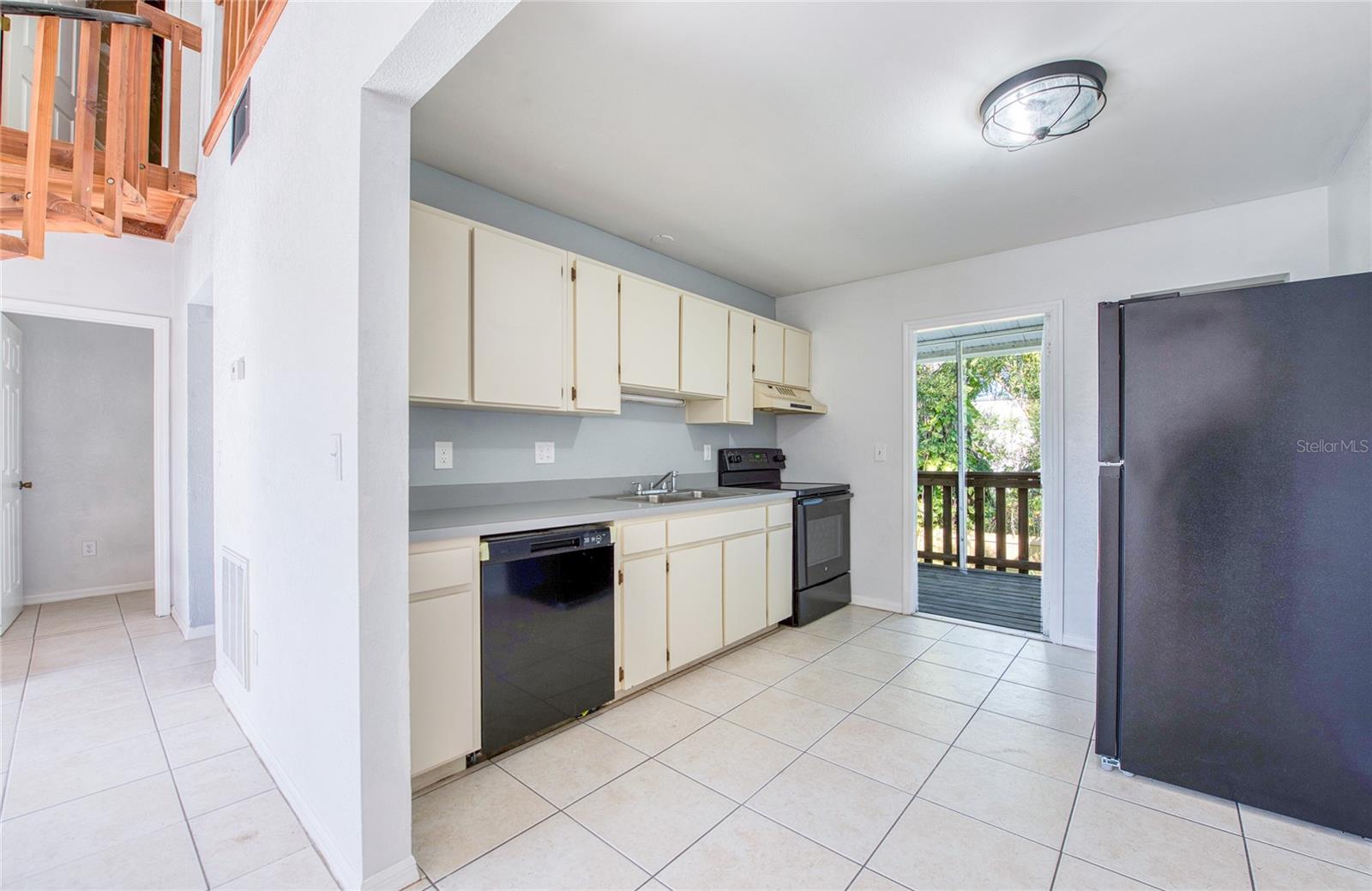 Image 11 of 27 For 5655 67th Avenue N 222