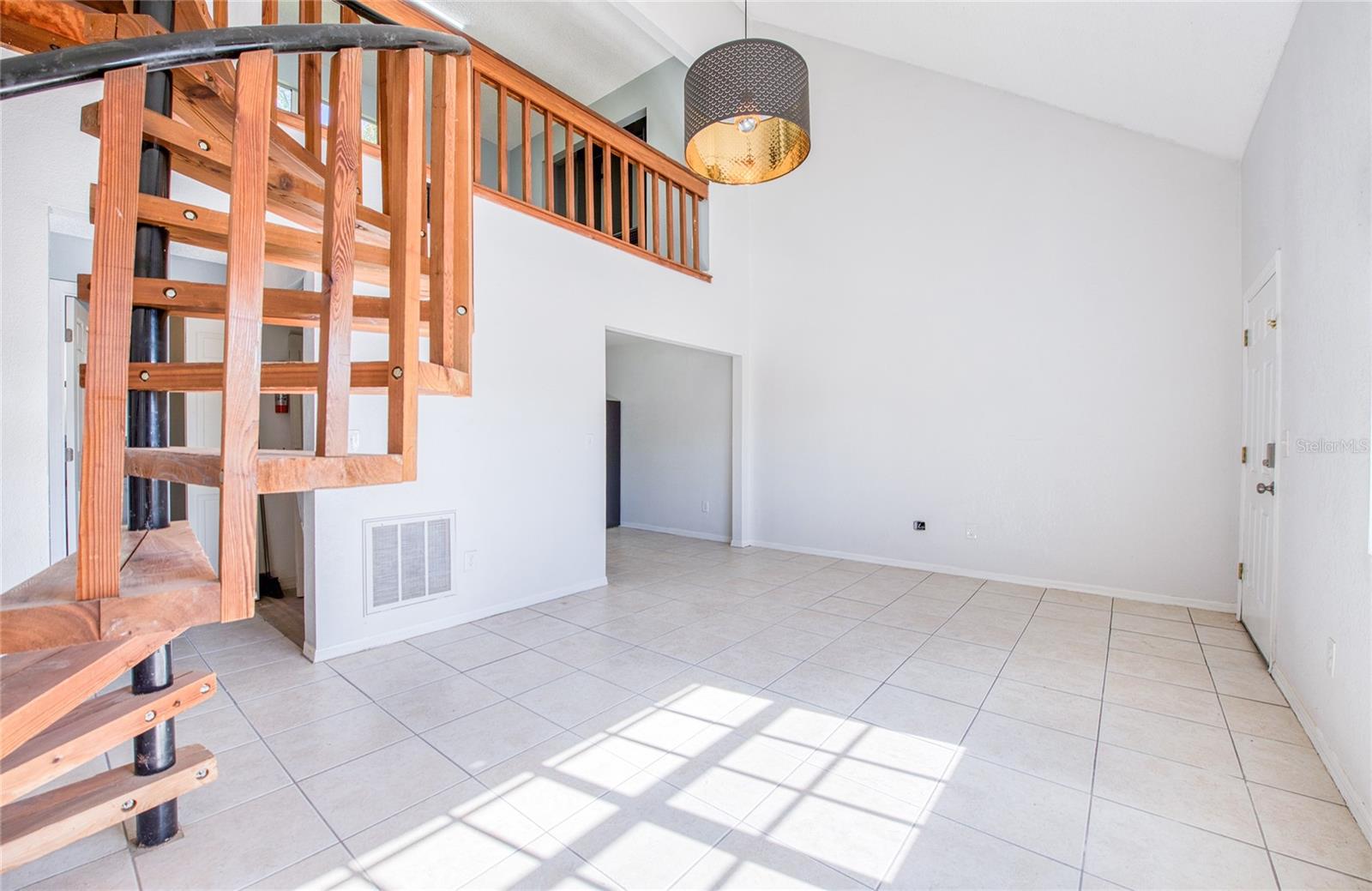 Image 5 of 27 For 5655 67th Avenue N 222