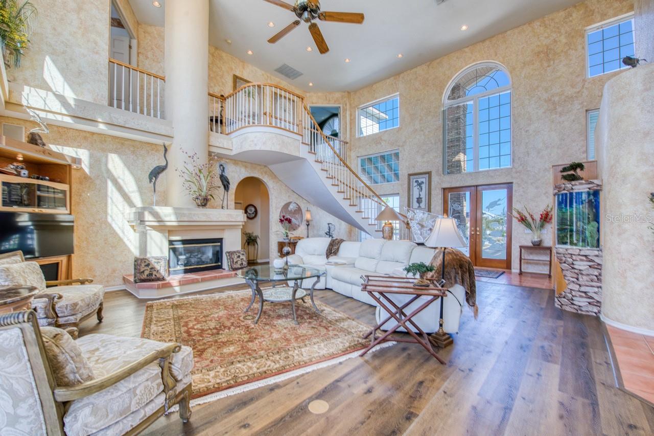 Image 10 of 71 For 2829 Seabreeze Drive S