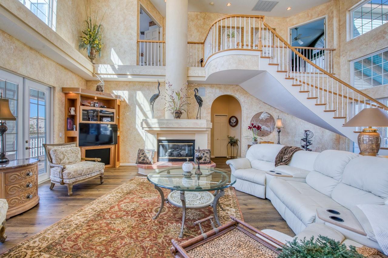 Image 13 of 71 For 2829 Seabreeze Drive S