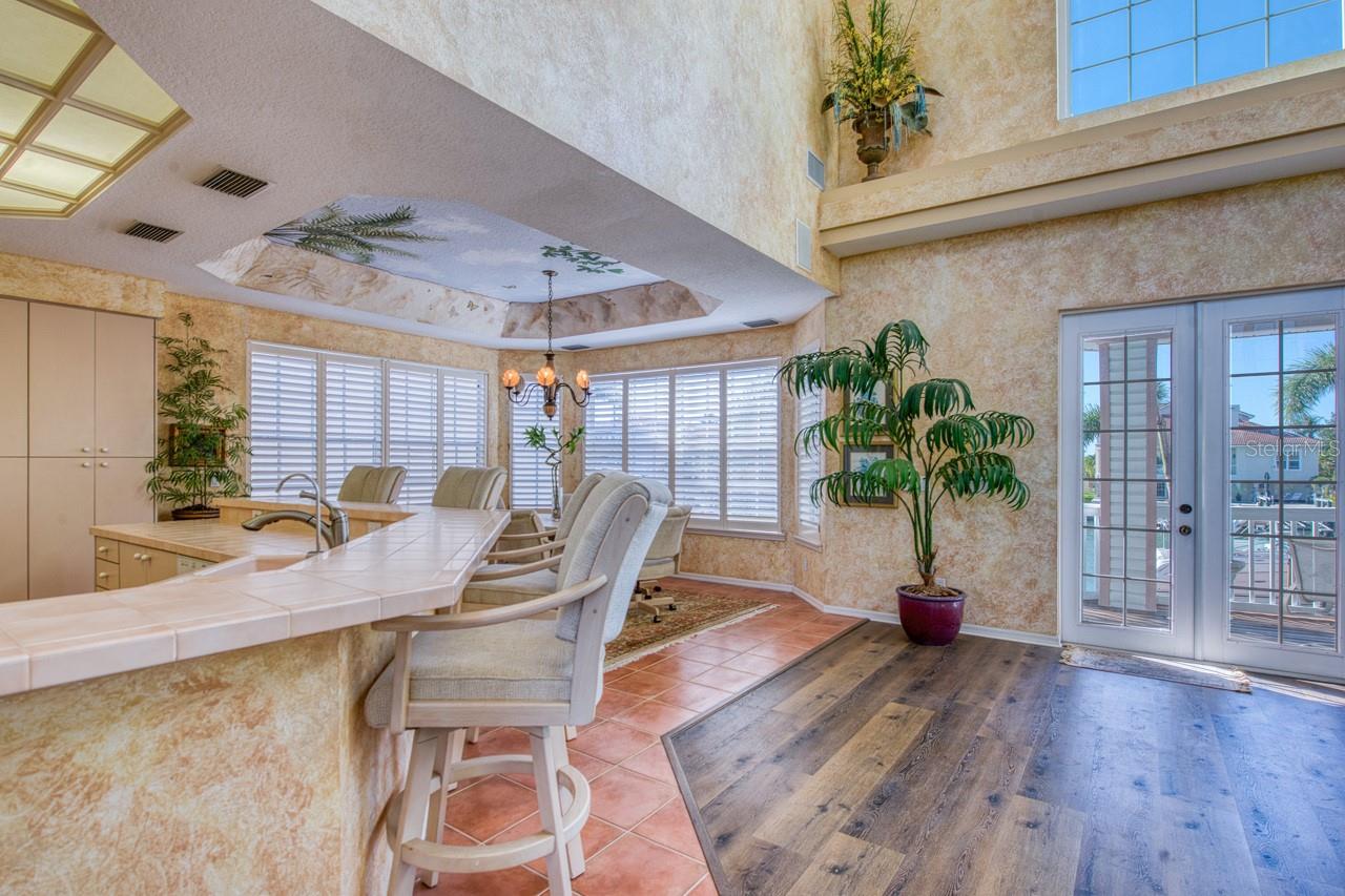 Image 22 of 71 For 2829 Seabreeze Drive S