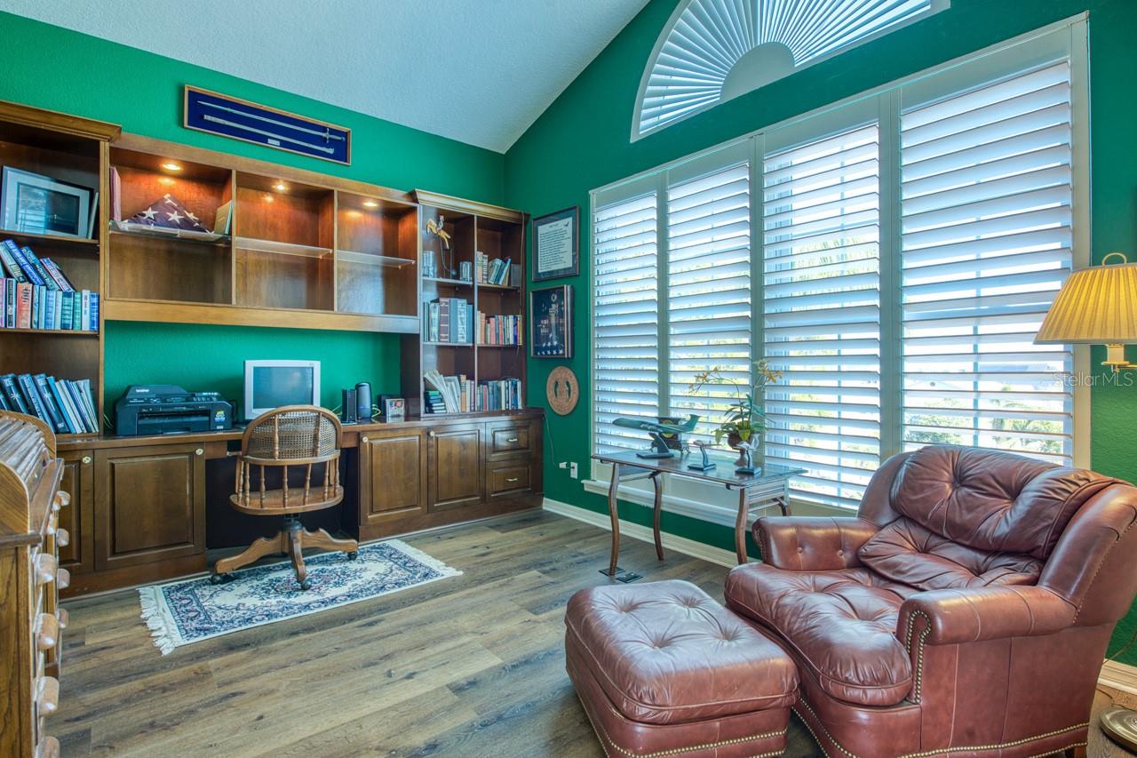 Image 39 of 71 For 2829 Seabreeze Drive S