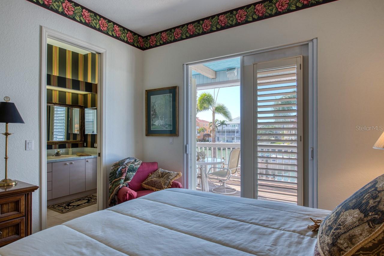 Image 42 of 71 For 2829 Seabreeze Drive S