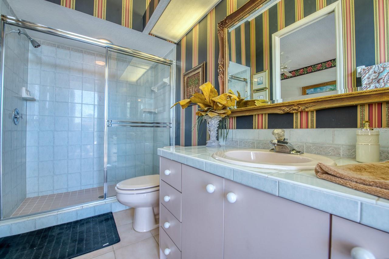 Image 46 of 71 For 2829 Seabreeze Drive S