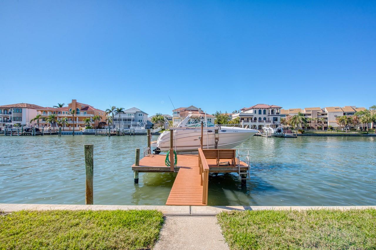 Image 56 of 71 For 2829 Seabreeze Drive S